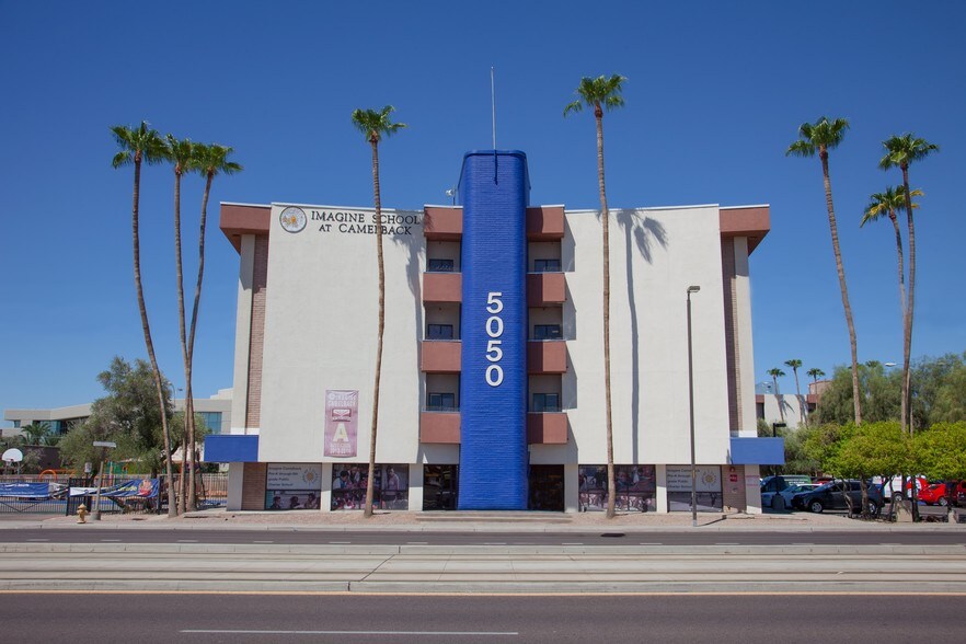 More Photos Of 5050 N 19th Ave, Phoenix Schools For Lease