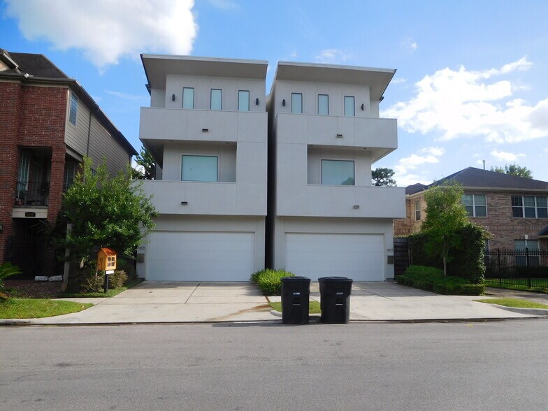 More Photos Of 1806 W Main St, Houston Dormitory For Sale