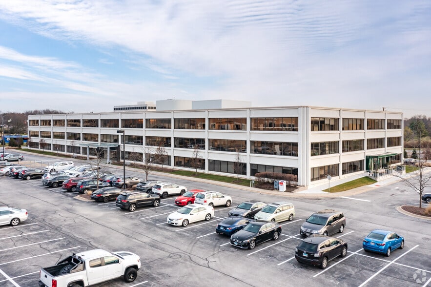 More Photos Of 2122 York Rd, Oak Brook Medical For Sale