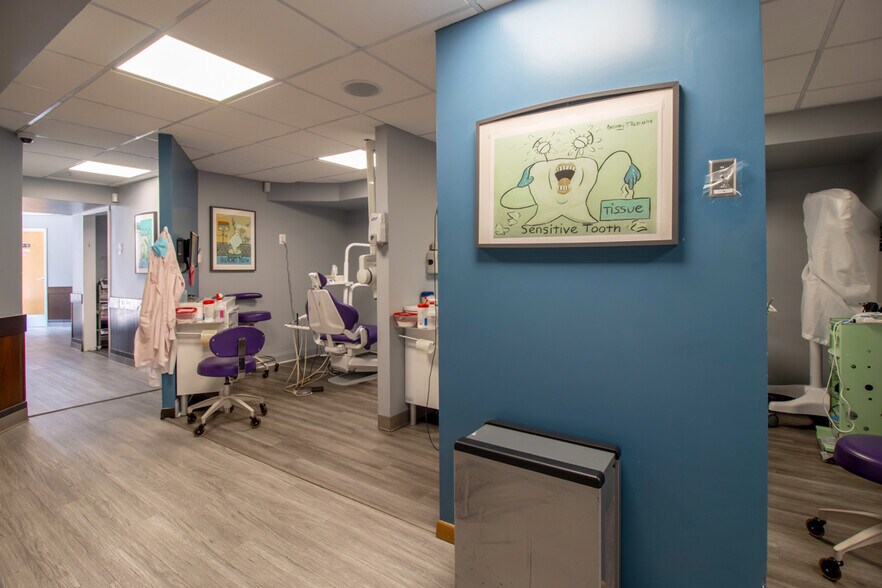 More Photos Of 300 N Charles St, Baltimore Apartments For Lease