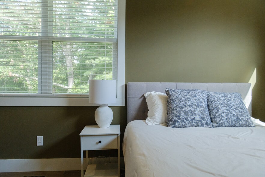 More Photos Of 14 Red Maple Dr, Weaverville Multifamily For Sale