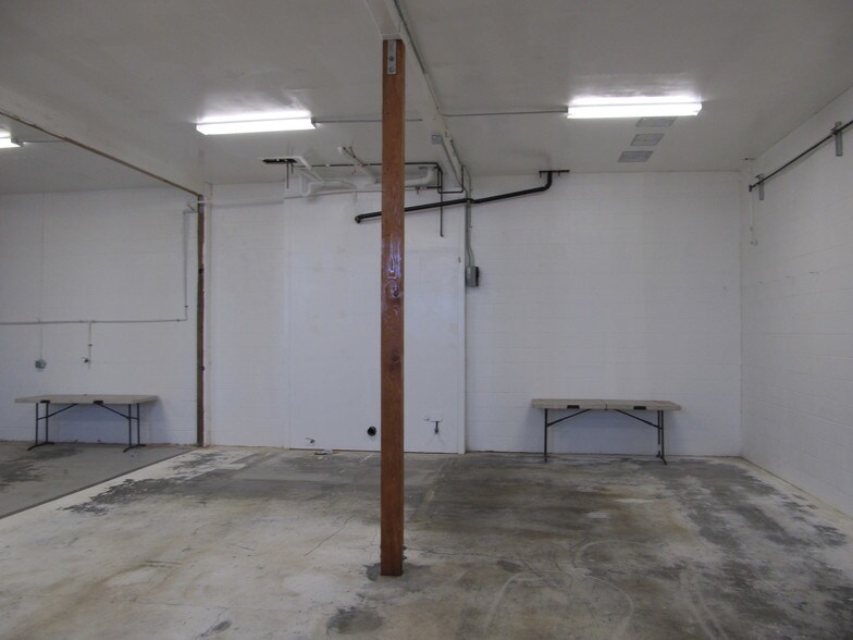 More Photos Of 2824 Regatta Blvd, Richmond Warehouse For Lease