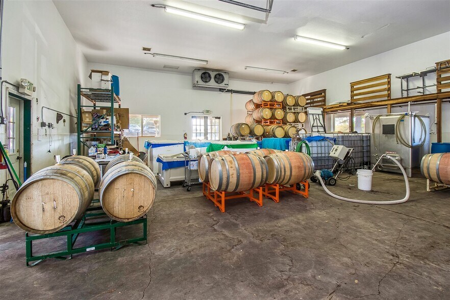 More Photos Of 3040 Ponderosa Rd, Shingle Springs Specialty For Sale