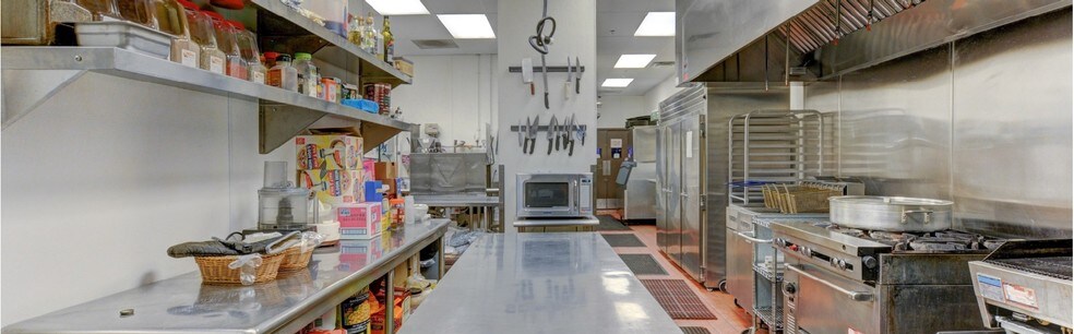 More Photos Of 818 S Main St, Las Vegas Lodge Meeting Hall For Sale