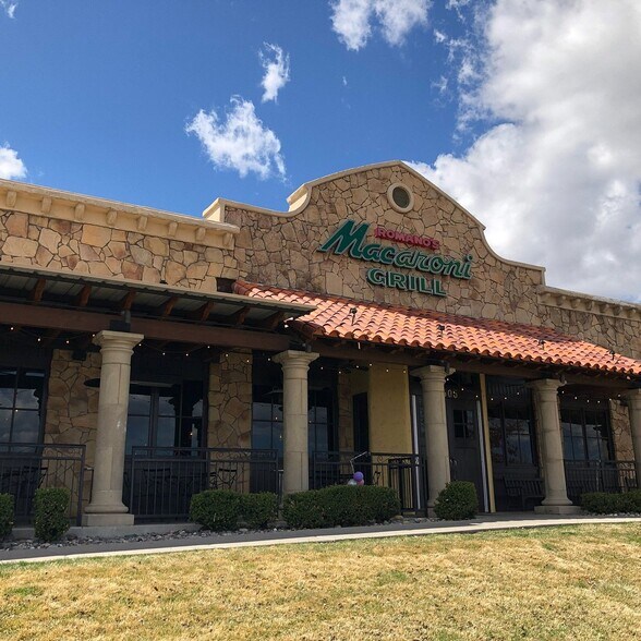 More Photos Of 5575-5555 S Virginia St, Reno Unknown For Lease
