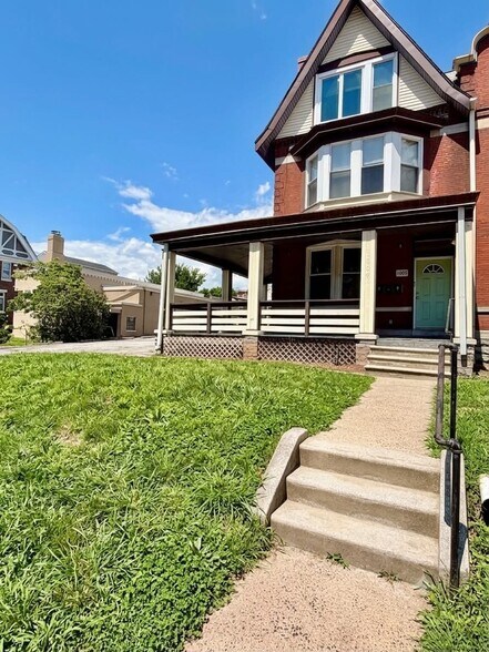 Primary Photo Of 1009 W Main St, Norristown Apartments For Lease