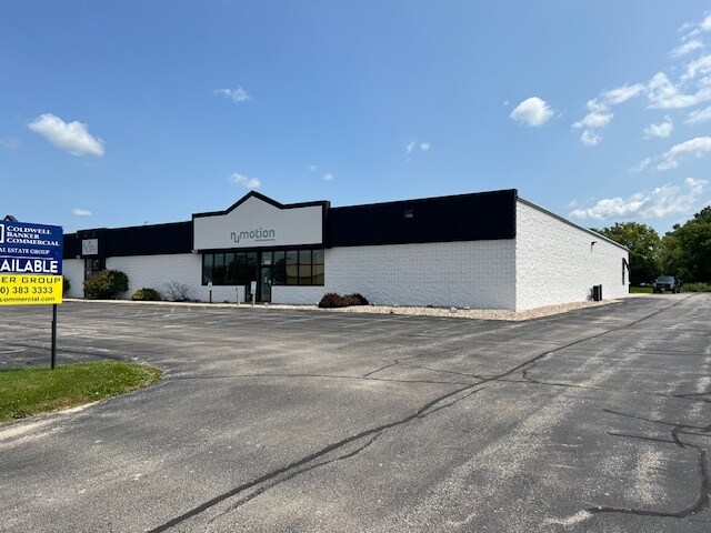 More Photos Of 920 N Westhill Blvd, Appleton Freestanding For Lease