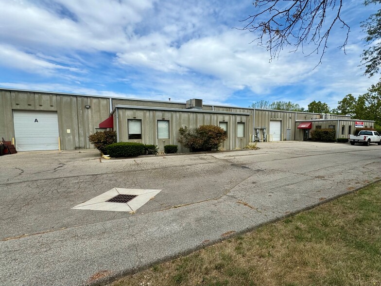 Primary Photo Of 4170-4178 Roberts Rd, Columbus Warehouse For Lease