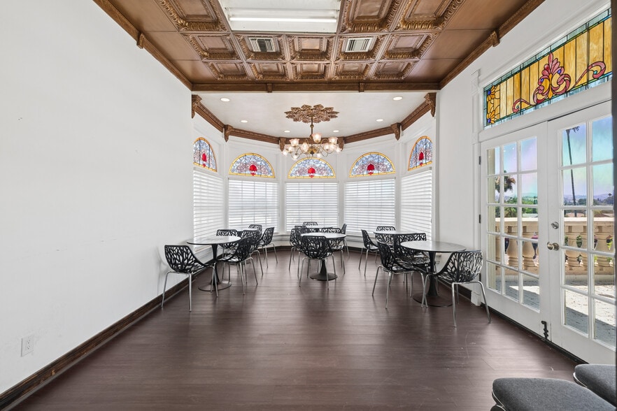 More Photos Of 19717-19725 Sherman Way, Canoga Park Office Residential For Sale