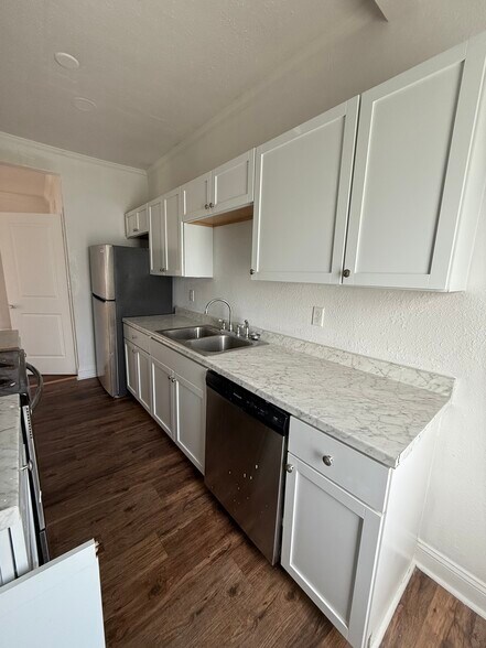 More Photos Of 150 Church St SW, Pelham Office Residential For Sale