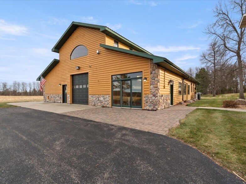 More Photos Of 21998 Lasalle Ave NW, Puposky Specialty For Sale