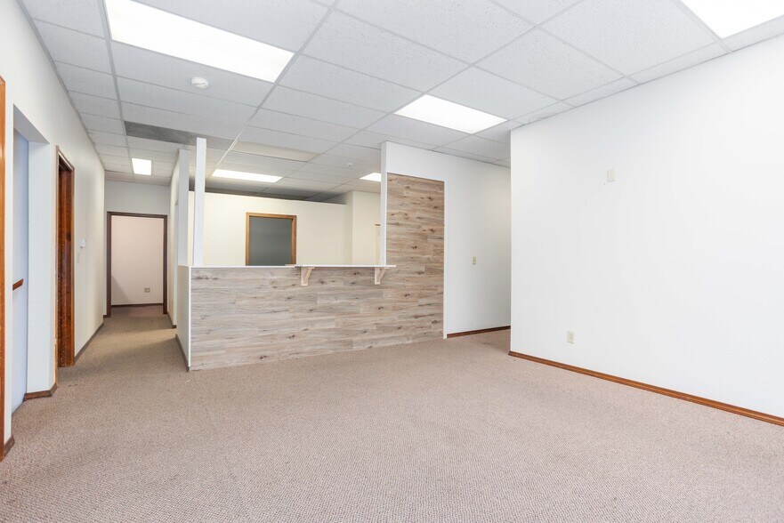 More Photos Of 100 N Fruitland St, Kennewick Office For Lease