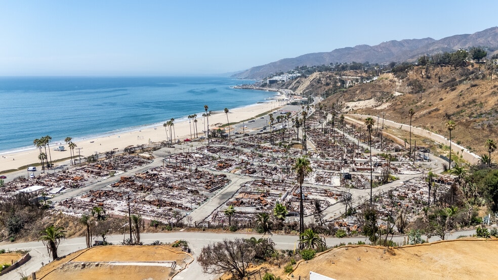 More Photos Of 16321 Pacific Coast Highway, Pacific Palisades Land For Sale