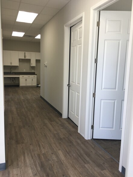 More Photos Of 2519 N Frazier Rd, Conroe Light Distribution For Sale