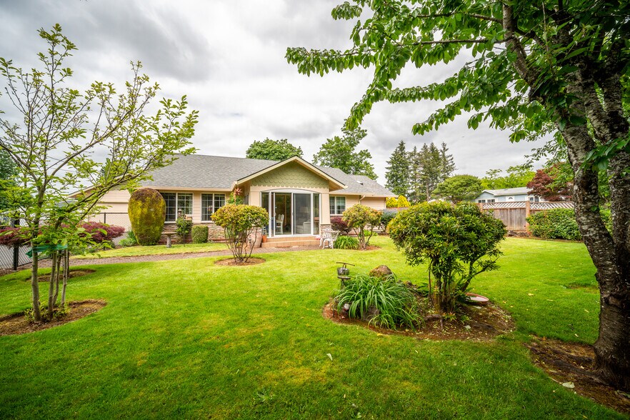 More Photos Of 14547 Thayer Rd, Oregon City Congregate Senior Housing For Sale
