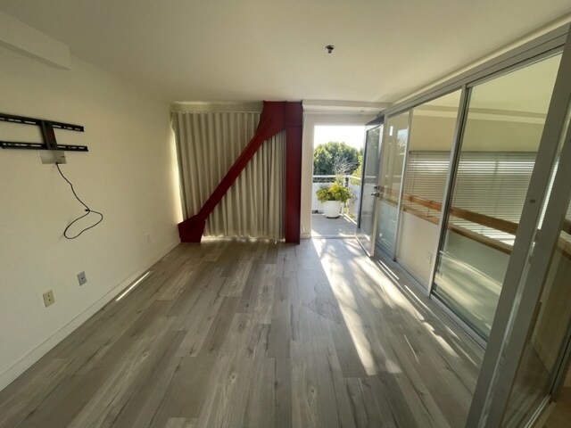 More Photos Of 615 Hampton Dr, Venice Apartments For Sale