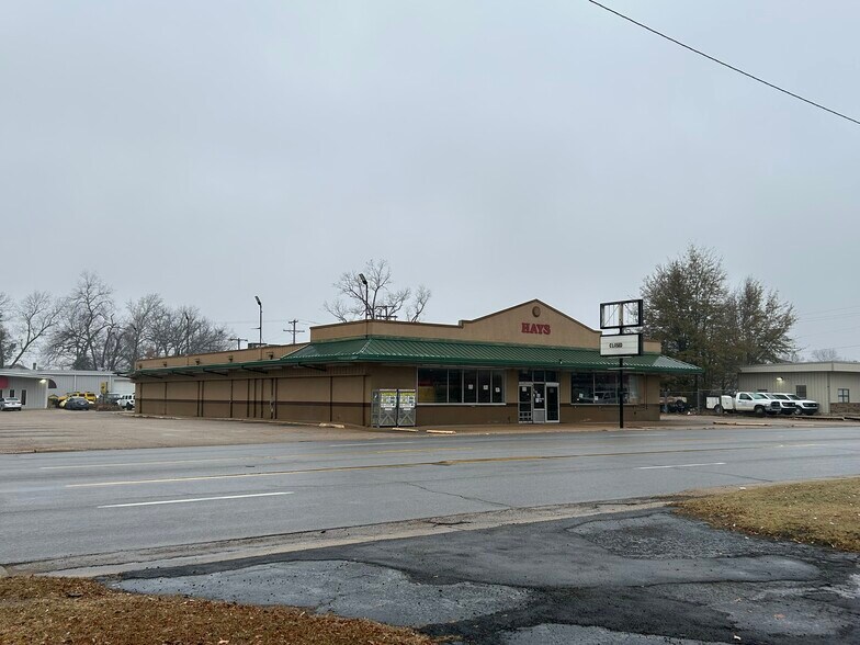 More Photos Of 115 Falls Blvd S, Wynne General Retail For Sale