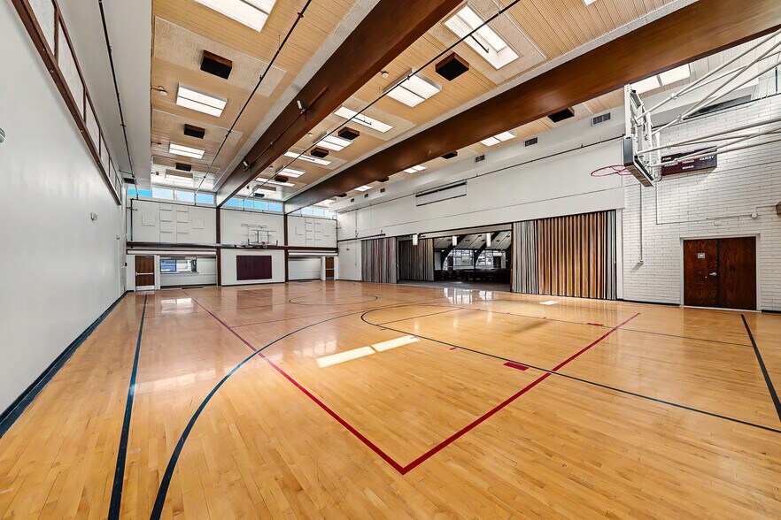 More Photos Of 2401 E Tonopah Ave, North Las Vegas Religious Facility For Sale