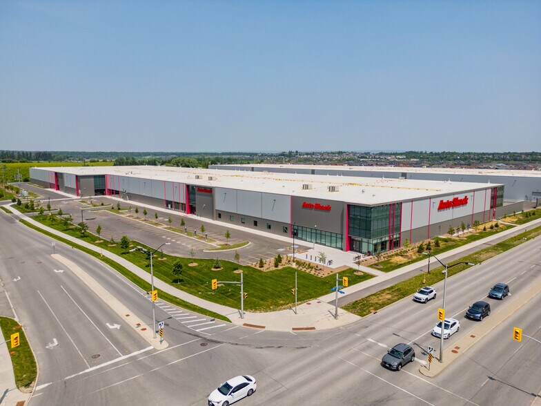 More Photos Of 405 Huntmar Dr, Ottawa Service For Lease