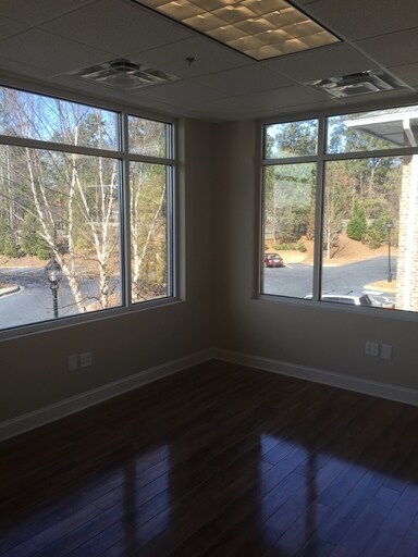 More Photos Of 4020 Old Milton Pky, Alpharetta Office For Lease