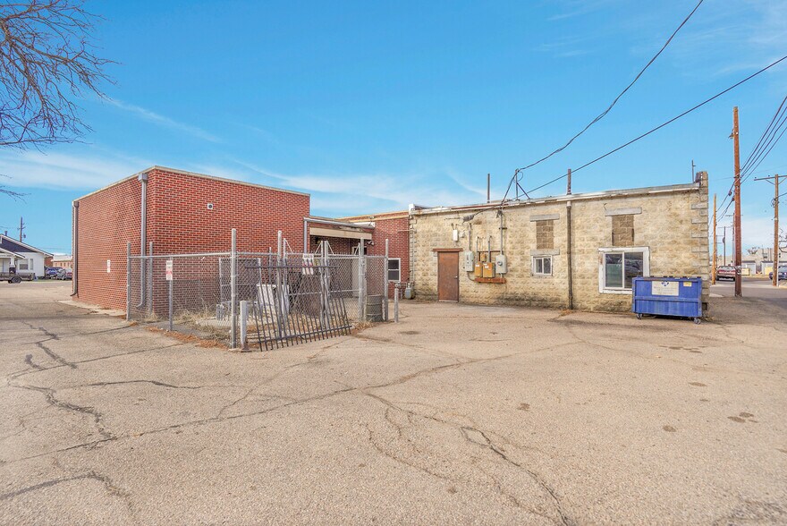 More Photos Of 330 Park Ave, Fort Lupton Office For Lease