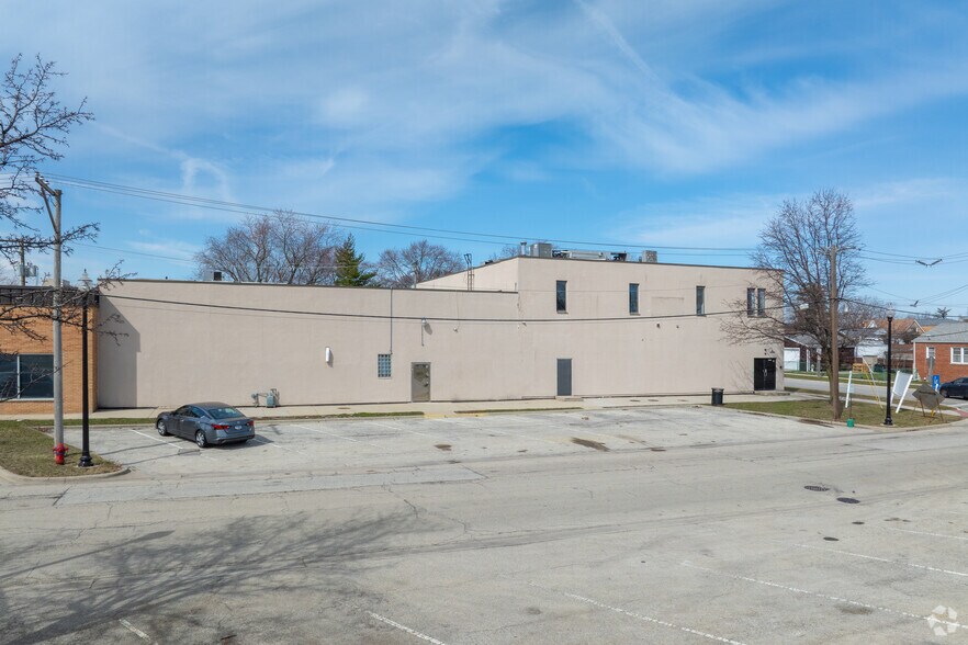 More Photos Of 4260 Old River Rd, Schiller Park Food Processing For Sale