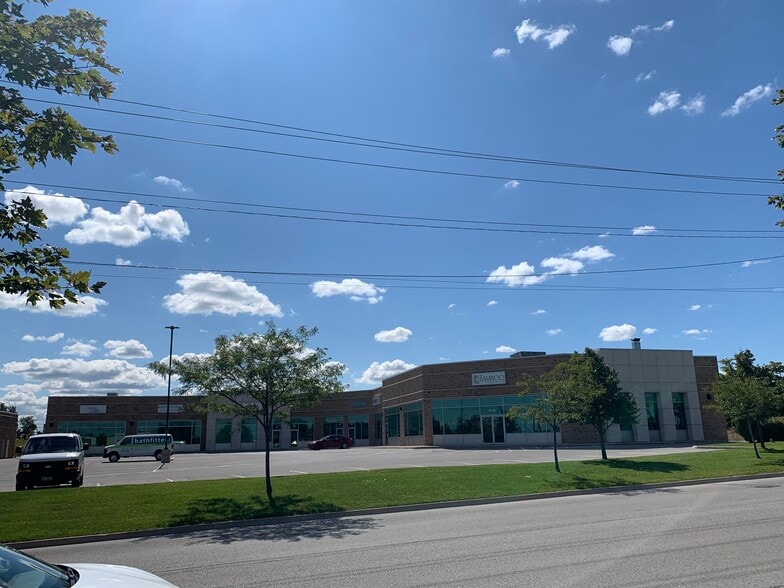 Primary Photo Of 61 King St, Barrie Light Manufacturing For Sale