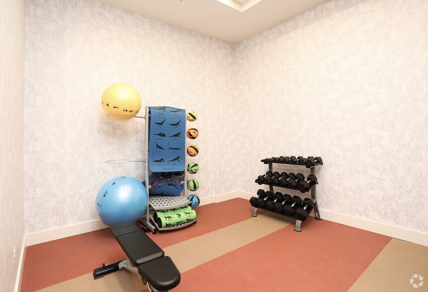 More Photos Of 11830 Sunrise Valley Dr, Reston Apartments For Lease