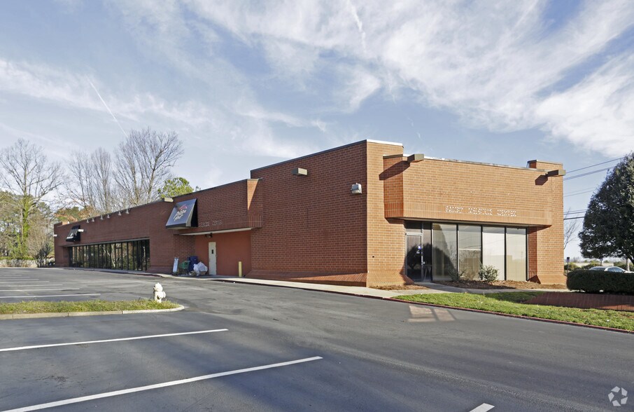 More Photos Of 2244 Henderson Mill Rd NE, Atlanta Medical For Lease