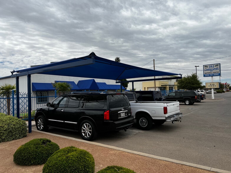 More Photos Of 11320 Montana Ave, El Paso Garden Center For Sale