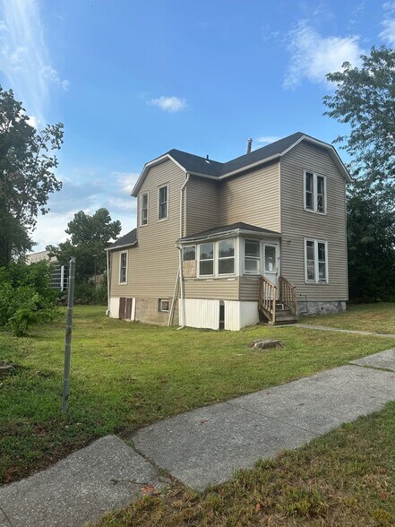 More Photos Of 20 Columbia St, Poughkeepsie Skilled Nursing Facility For Sale