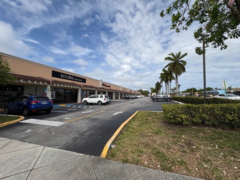 More Photos Of 1765-1781 NE 163rd St, North Miami Beach Unknown For Lease