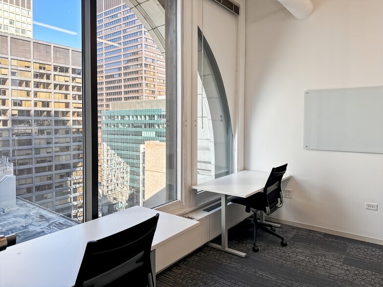 More Photos Of 1 N State St, Chicago Coworking Space
