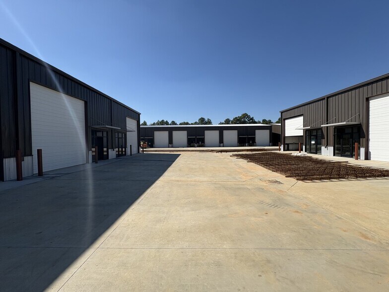 More Photos Of 12338 Spring Cypress Rd, Tomball Unknown For Lease