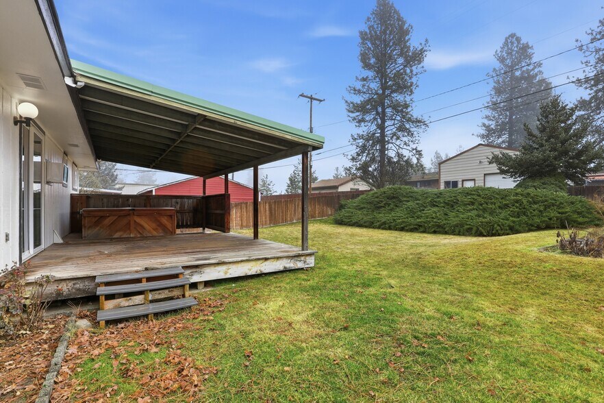 More Photos Of 7018 N Whitehouse St, Spokane Multifamily For Sale