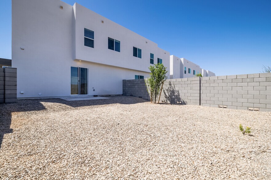 More Photos Of 6631 S 7th St, Phoenix Apartments For Sale