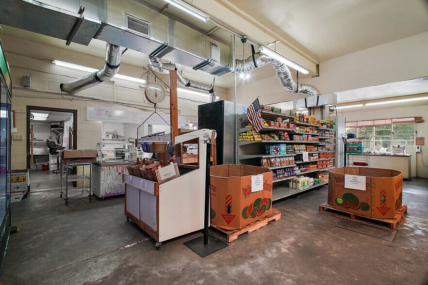 More Photos Of 454 N Park Ave, Apopka Storefront For Sale