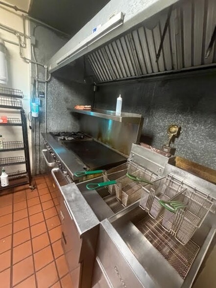 More Photos Of 520-522 Monroe Ave, Rochester Storefront Retail Residential For Sale