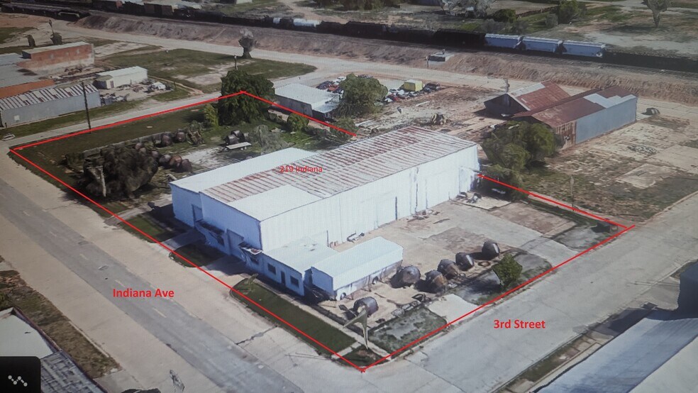 Primary Photo Of 219 Indiana Ave, Wichita Falls Warehouse For Lease
