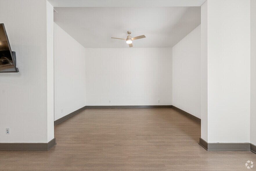 More Photos Of 707 Richard Arrington Jr Blvd S, Birmingham Multifamily For Sale