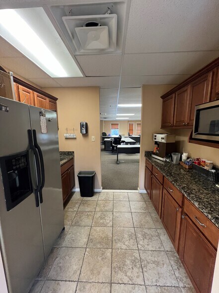 More Photos Of 6069 Kellers Church Rd, Pipersville Office For Sale