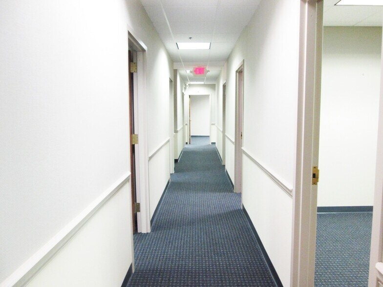 More Photos Of 46 Technology Pky S, Norcross Loft Creative Space For Lease
