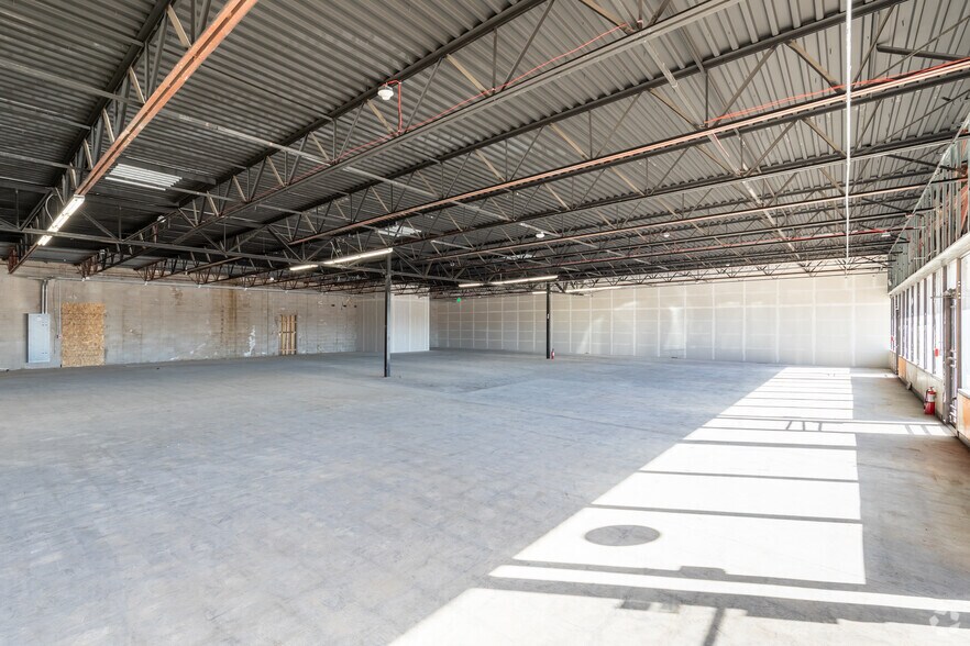 More Photos Of 6555-6597 W Colfax Ave, Lakewood Storefront For Lease