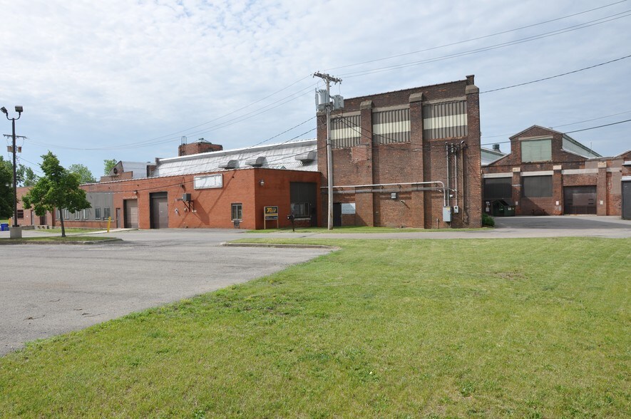 More Photos Of 8-10 Cairn St, Rochester Warehouse For Sale