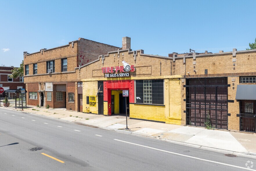 More Photos Of 2206 E 75th St, Chicago Auto Repair For Lease