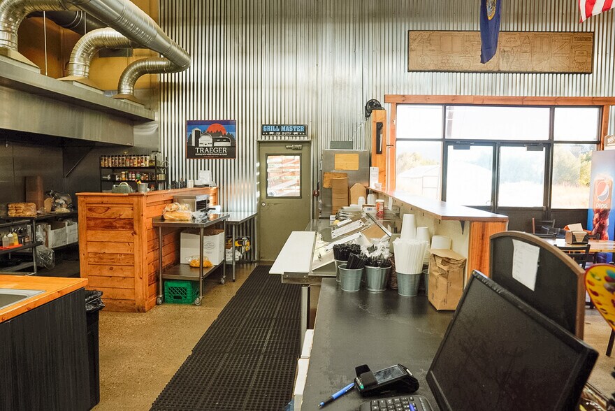 More Photos Of 50 N 2nd E, Soda Springs Convenience Store For Sale