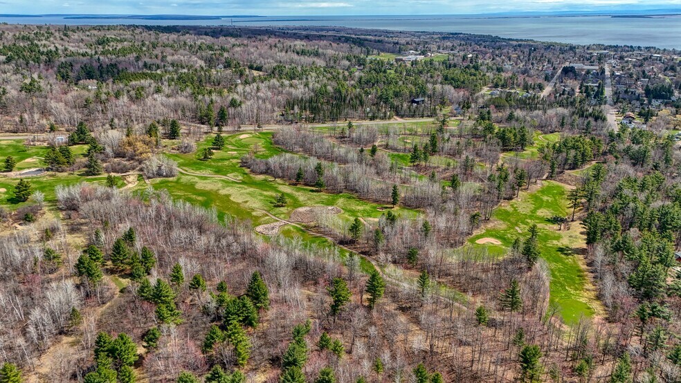 More Photos Of 950 County Highway C, Washburn Golf Course Driving Range For Sale