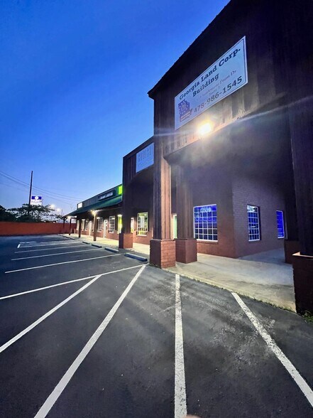 More Photos Of 511 Settlement Rd, Gray General Retail For Lease