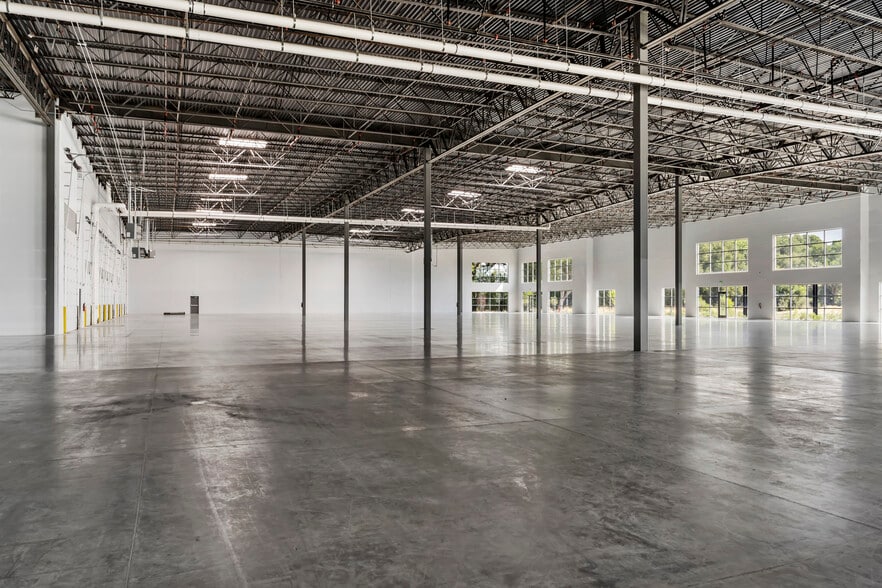 More Photos Of 626 W Stockman Way, Ogden Distribution For Lease