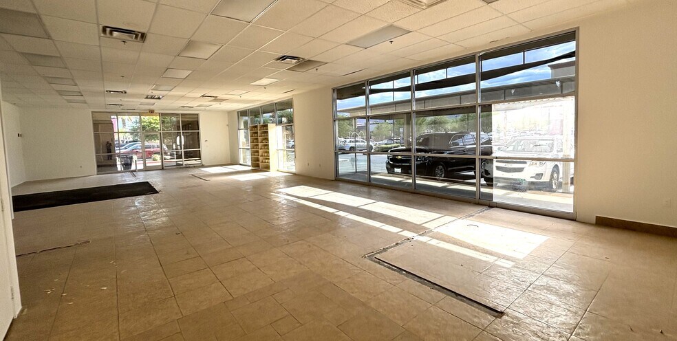 More Photos Of 79740-79900 Hwy 111 Hwy, La Quinta Unknown For Lease